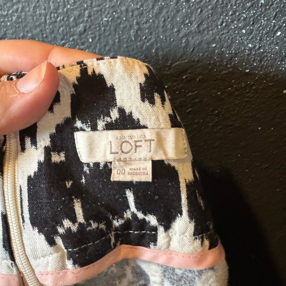 Women’s Loft Black and White Patterned Women's Skirt - Picture 5 of 5